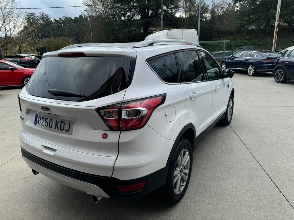 Foto 4 FORD KUGA 1.5 TDCI 120CV