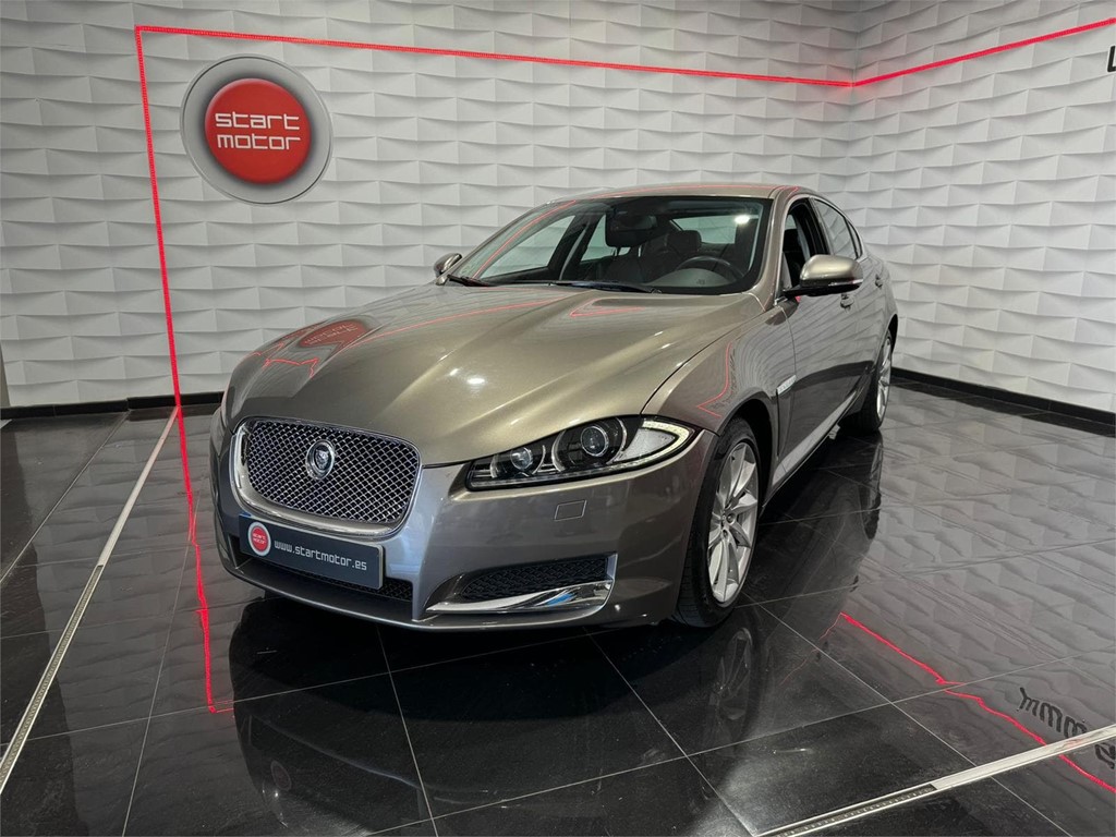 Foto 1 JAGUAR XF 2.2 LUXURY 200CV