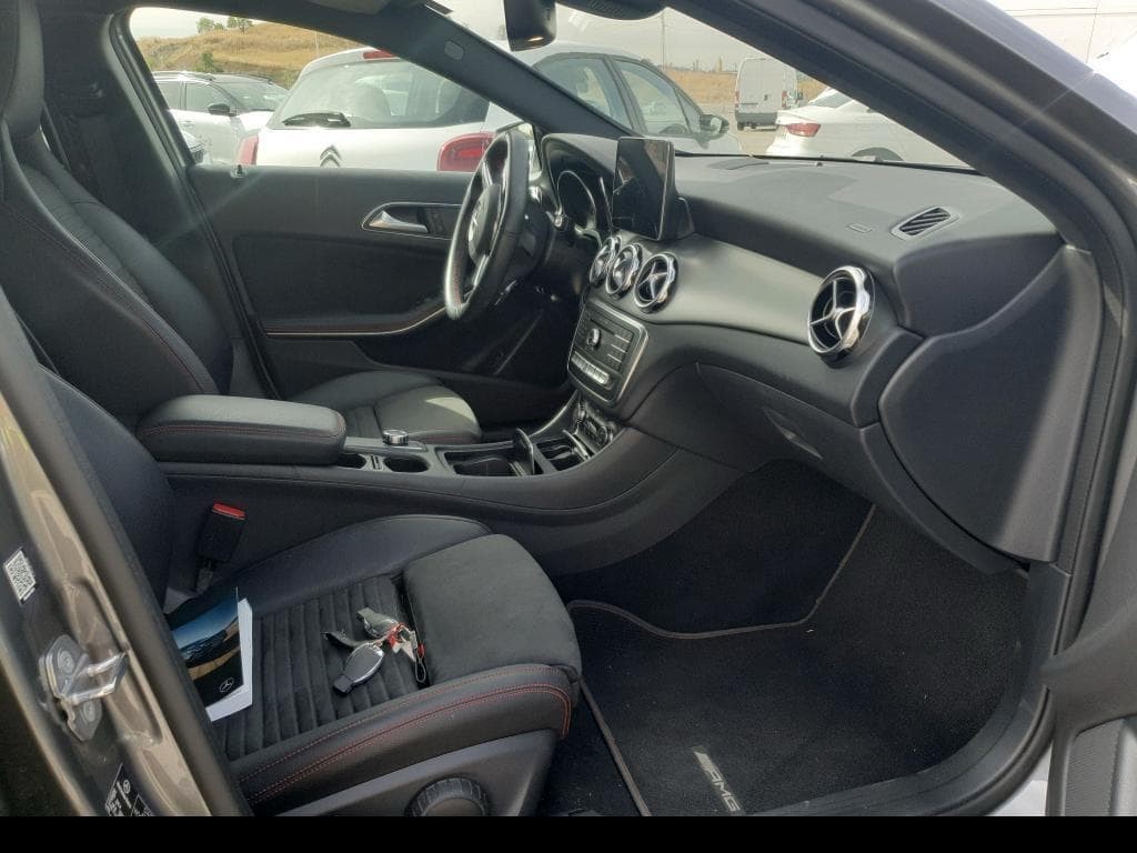 Foto 3 MERCEDES GLA 200d