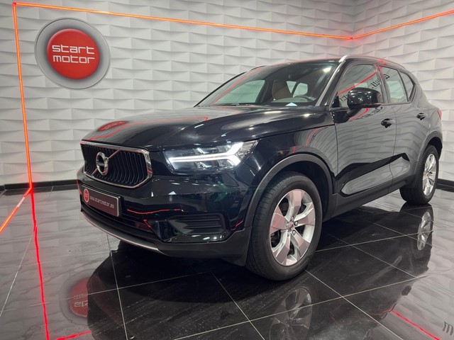 VOLVO XC40 MOMENTUM 1.5 T3 156CV